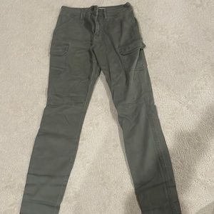 Abercrombie & fitch. Size 00 or 24W. Skinny, cargo-style pants.